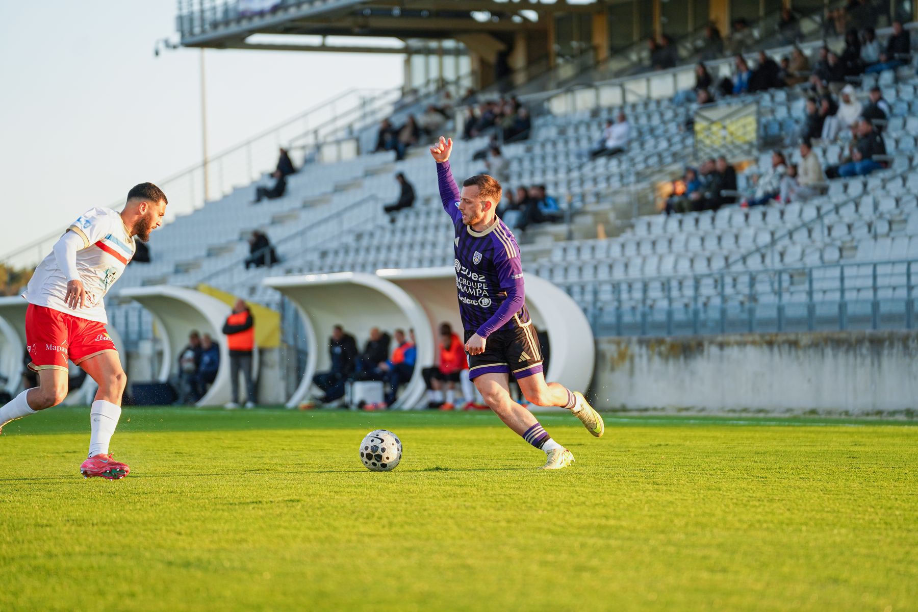 istres 33