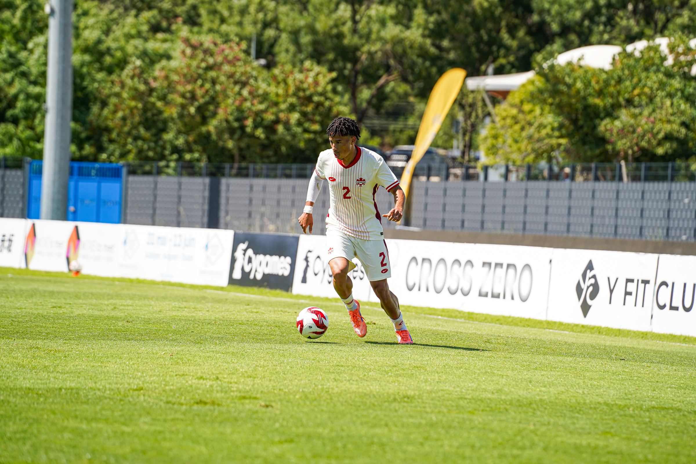 revello 16